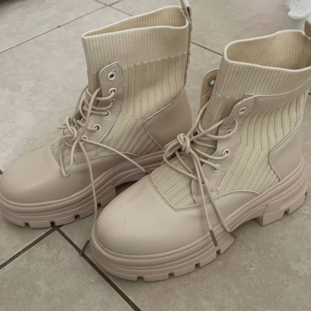 Fashion boots size 35